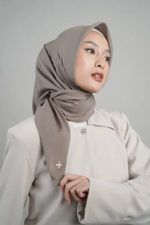 HYRA Scarf Grey